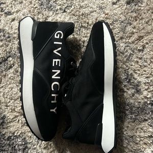 Size 13, worn once, no damage, box included